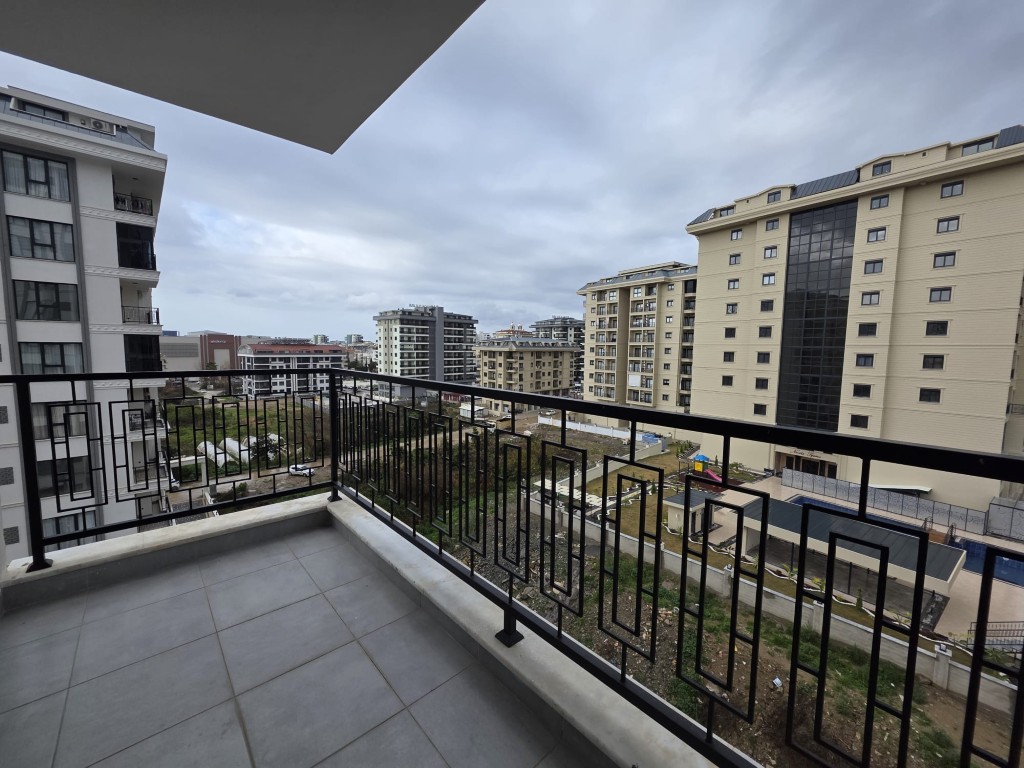 Balcony space at Best Life 10 Mahmutlar apartment