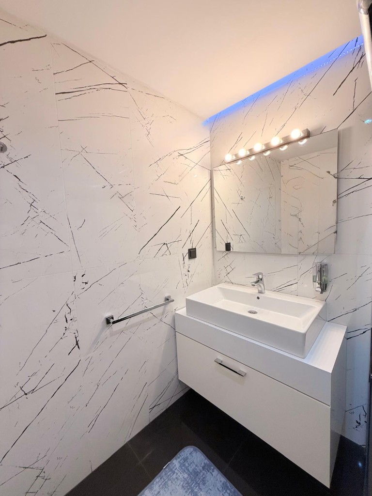 Dining area inside Aydemir Park Kestel apartment