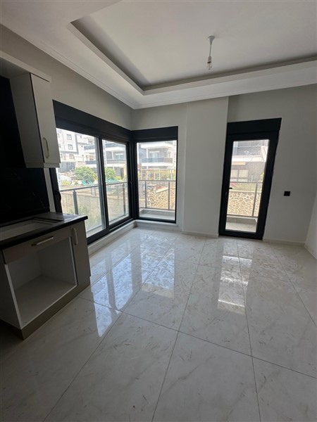 Modern fitted kitchen at United Suites Oba