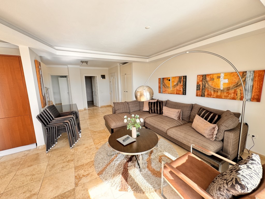 Spacious furnished living room in Hellios Residence, Cikcilli, Alanya