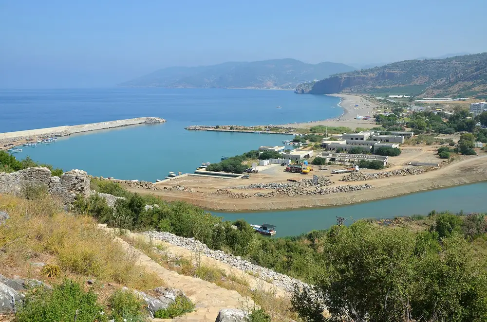 Gazipaşa harbour and the Selinus surroundings · archive photograph, 2017