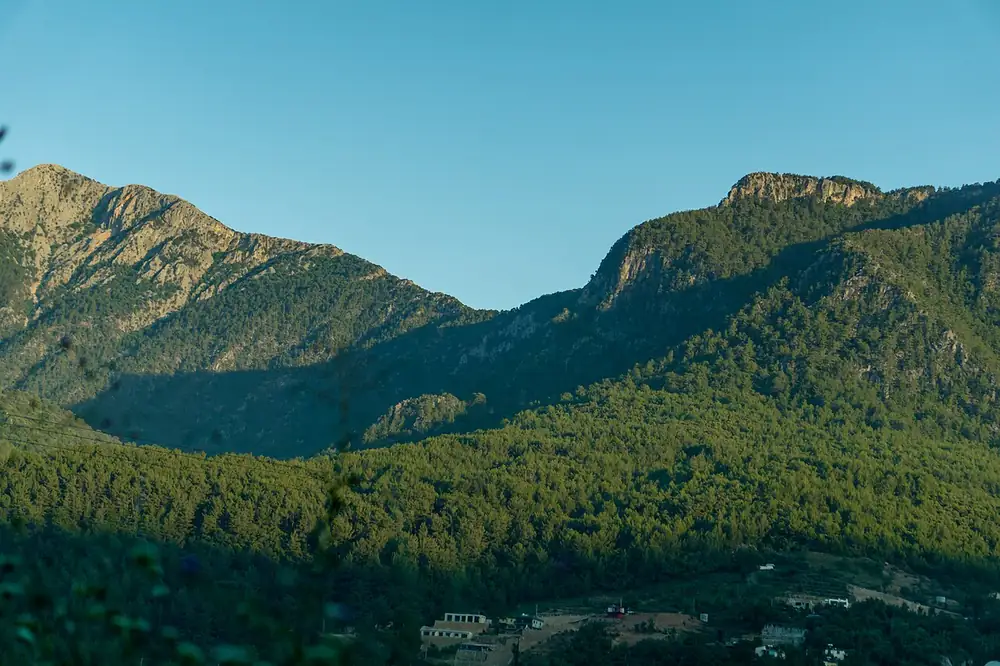 Mountains above the Dim valley; wider Alanya landscape, not a view from Bektaş · archive photograph